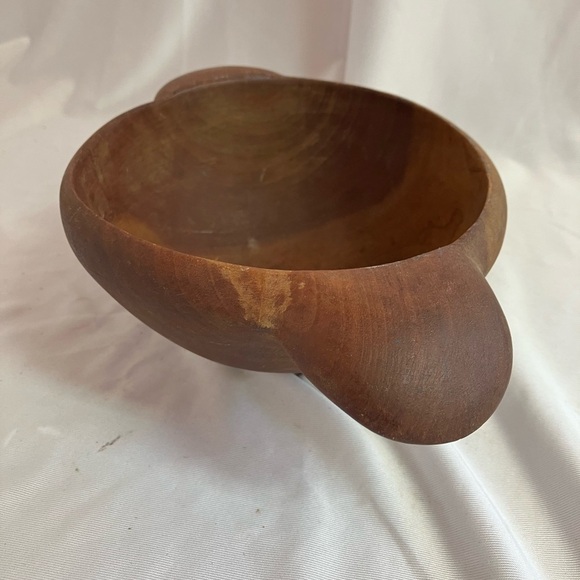Rustic Wooden Bowl with Handles - Picture 3 of 9